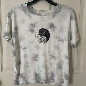 marble tie-dye ying yang t-shirt